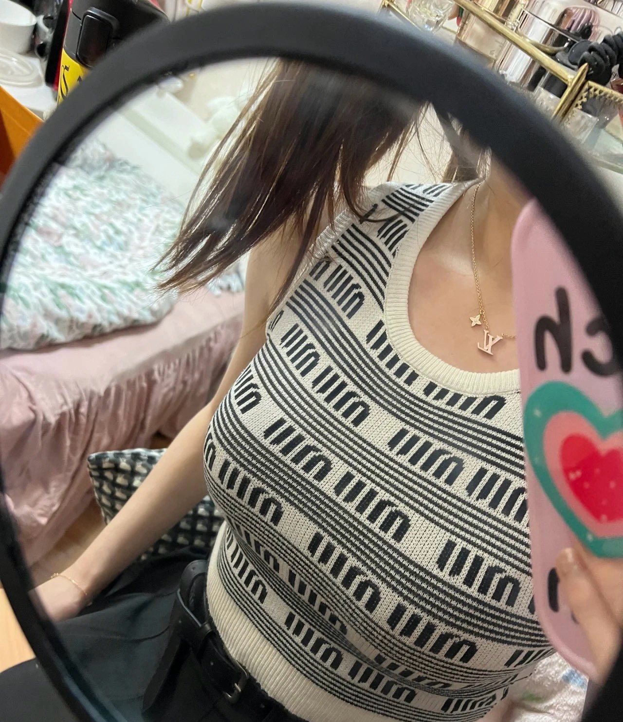 루이비통 아이코닉 목걸이1 상세 이미지