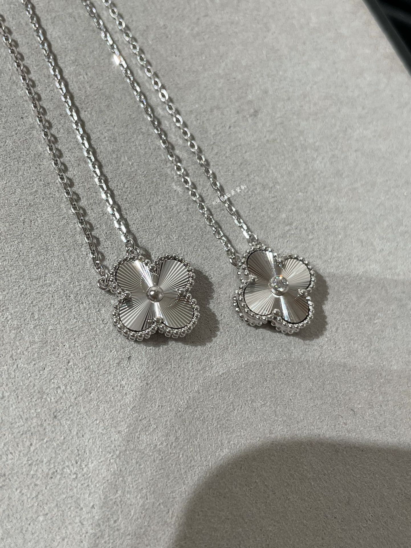 반클리프 알함브라 목걸이 상세 이미지